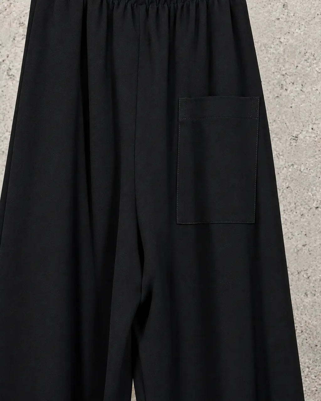 Pantalón palazzo negro Manesera – vista 3 de 5