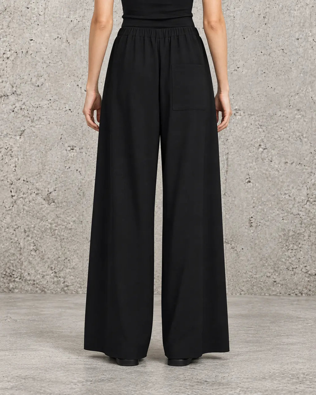 Pantalón palazzo negro Manesera – vista 4 de 5