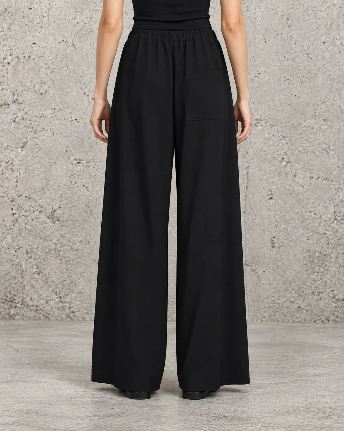 Pantalón palazzo negro Manesera – vista 4 de 5