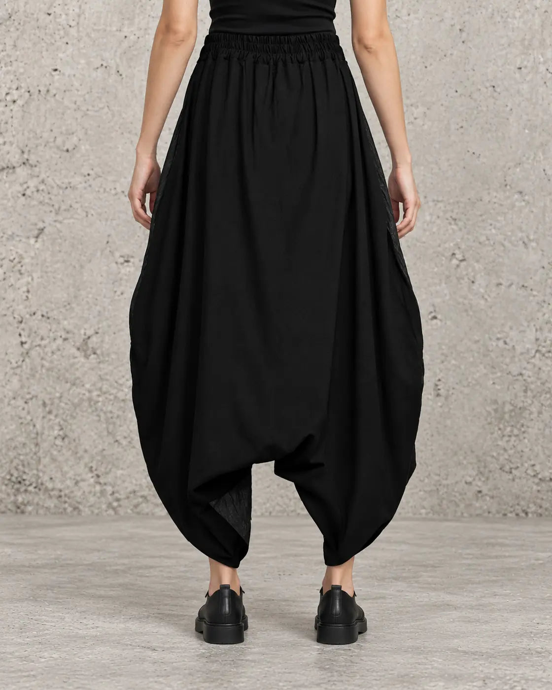 Pantalón balloon texturizado negro La Haine – vista 2 de 5