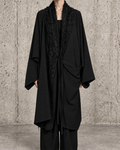 Chaqueta larga texturizada negra Manesera