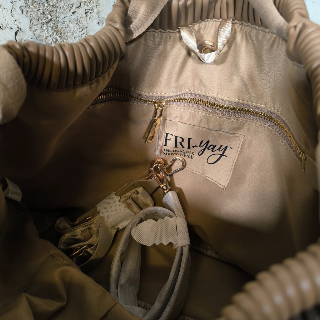Bolso saco plisado beige Marco Nicoli