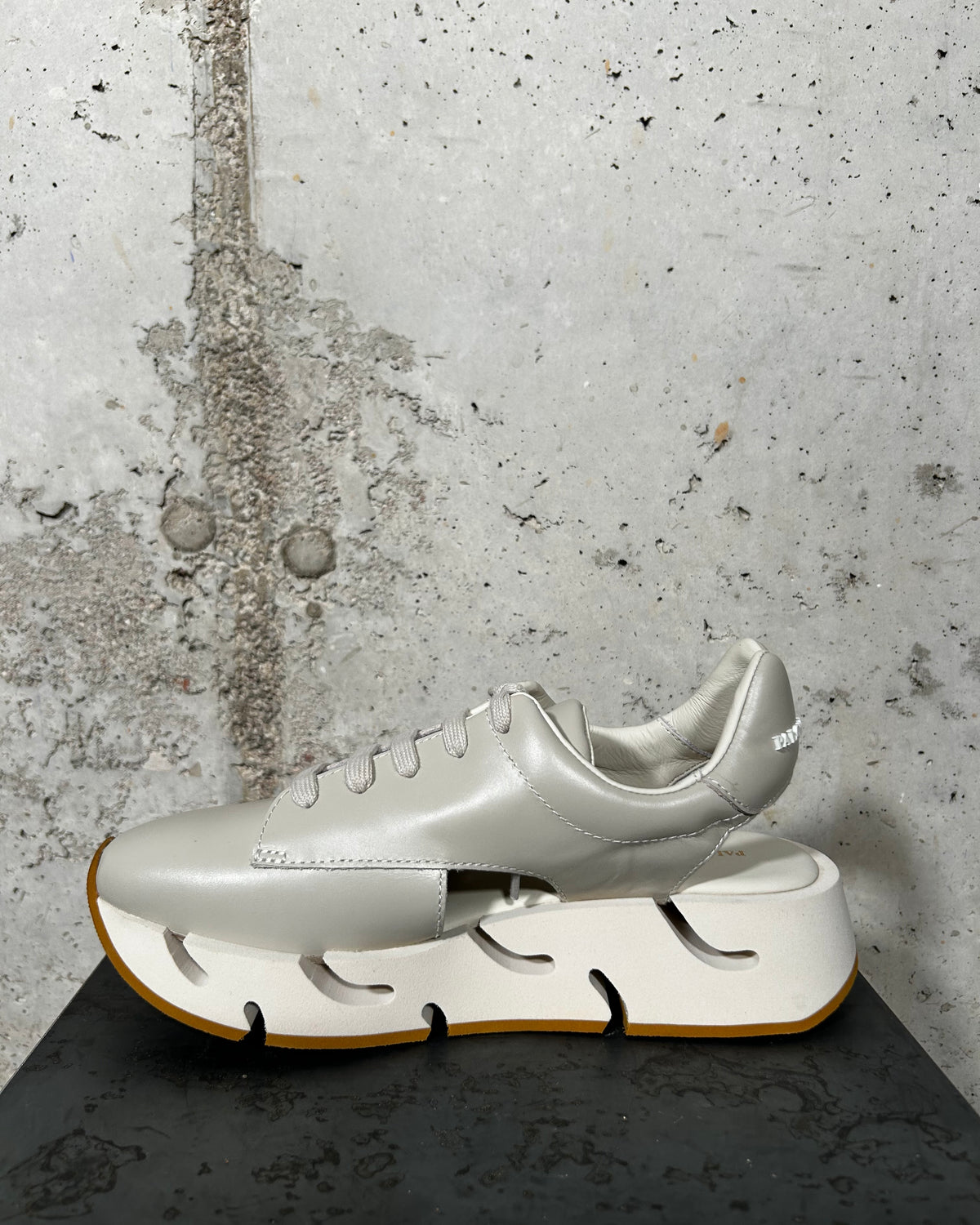 Zapatilla con plataforma gris perla Palomitas