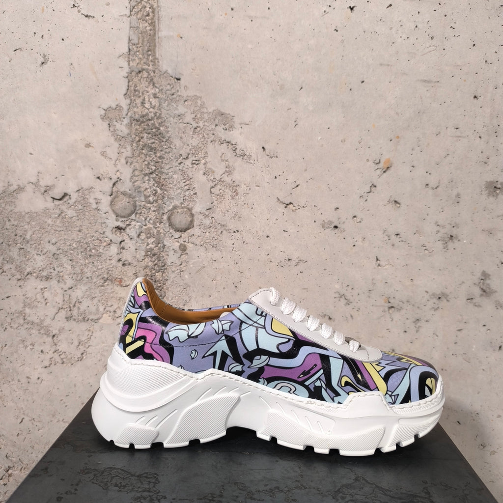 Zapatilla blanca estampada Mister