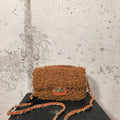 Bolso de borrego con cadena coñac Bardasú