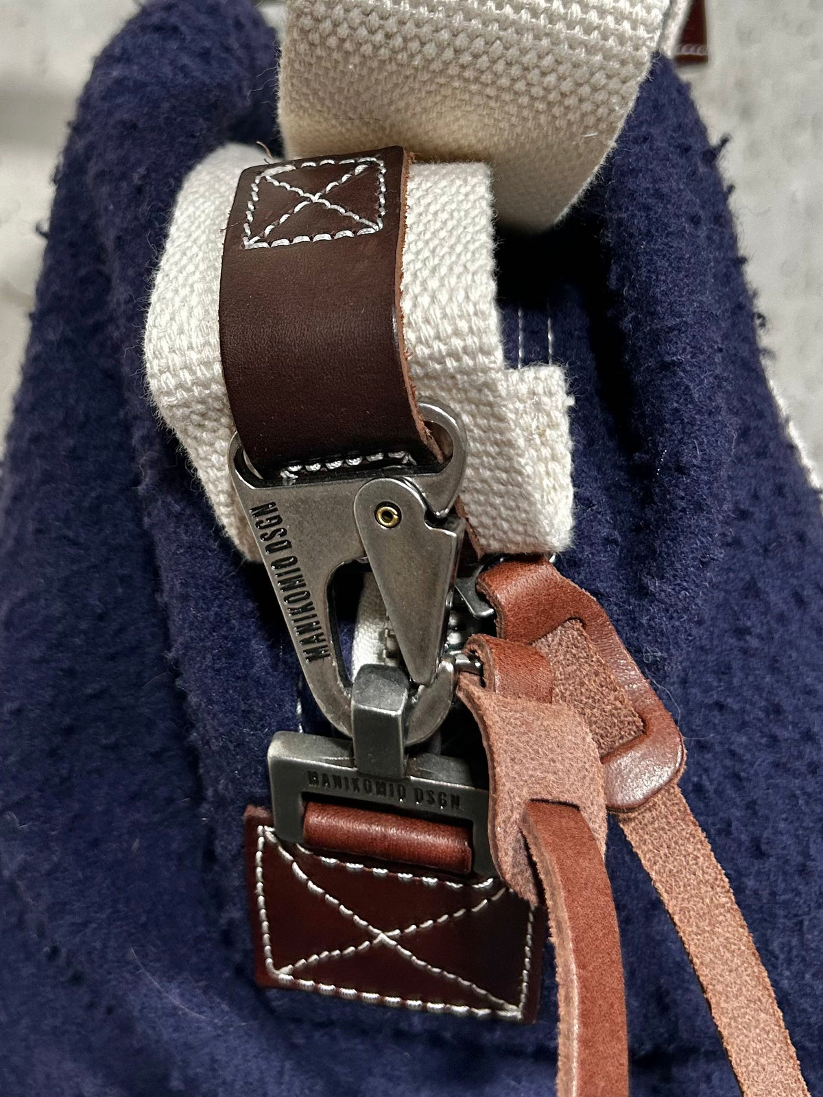 Bolso Aviator's Kit Bag azul Manikomio Design