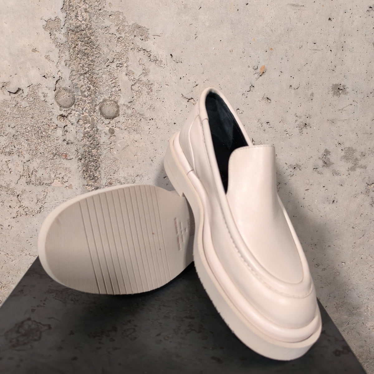 Mocasín Elys blanco Paloma Barceló