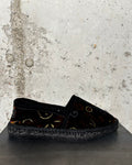 Alpargata veneciana de terciopelo bordado negra Gabrille