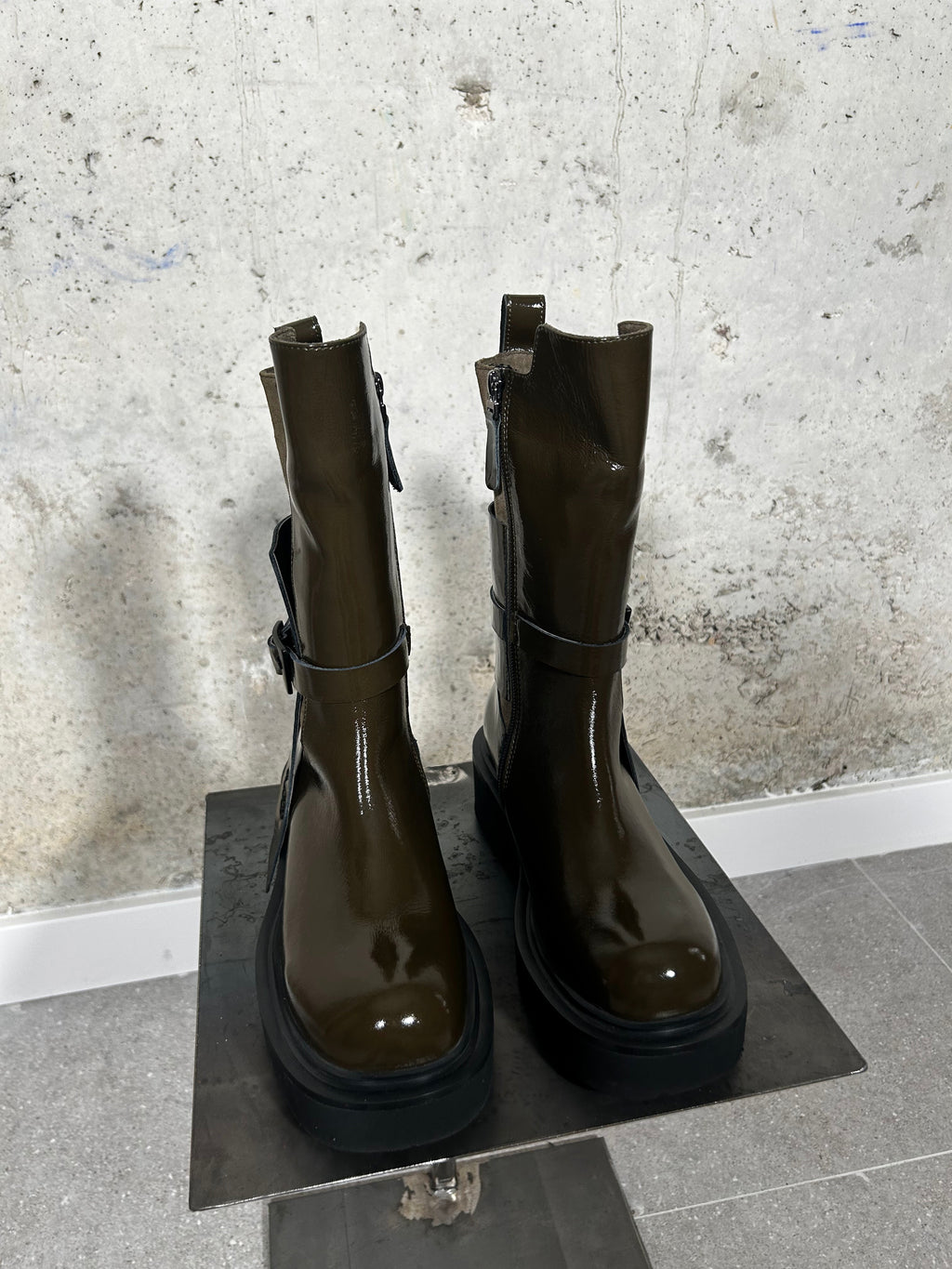 Bota verde oliva Nila & Nila