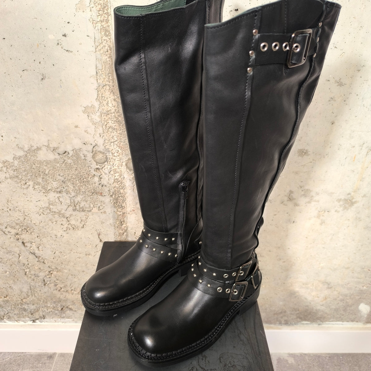 Bota alta negra Felmini