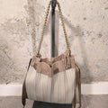 Bolso plisado beige Fri-Yay