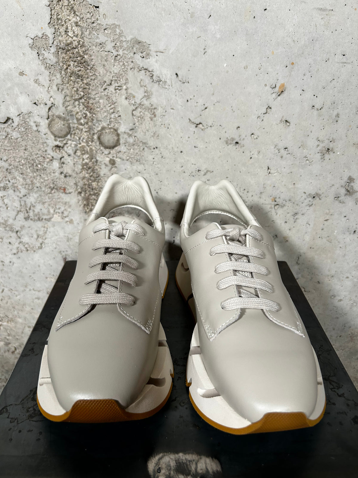 Zapatilla con plataforma gris perla Palomitas