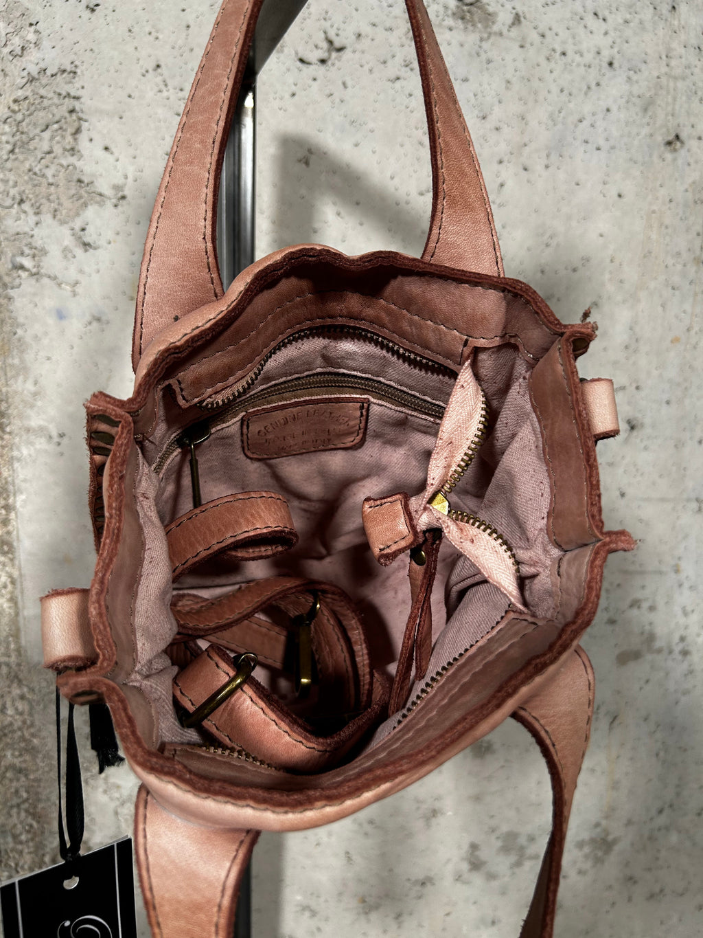 Bolso tote con tachuelas rosa Bardasú
