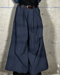 Pantalón ancho con pinzas azul cobalto Bardasú, vista frontal